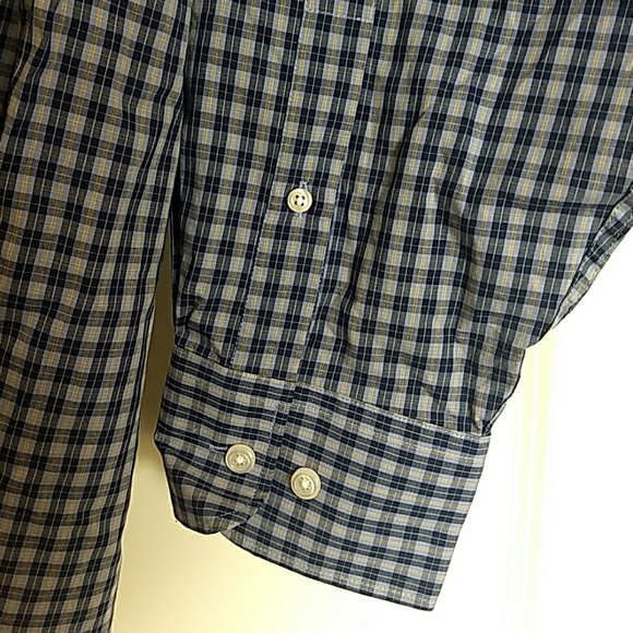 Button down shirt - Picture 3 of 4